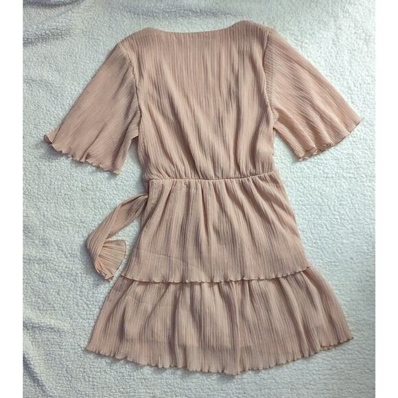Like new! Zara Mini Dress Deep V Pleated Pale Pink with sash, Size M - Picture 7 of 9